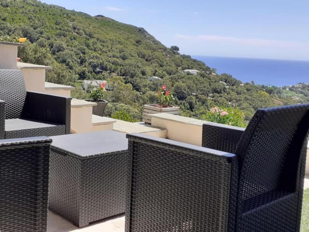 Cap Corse Uribellinu 1, Petit Dejeuner Partine 외부 사진